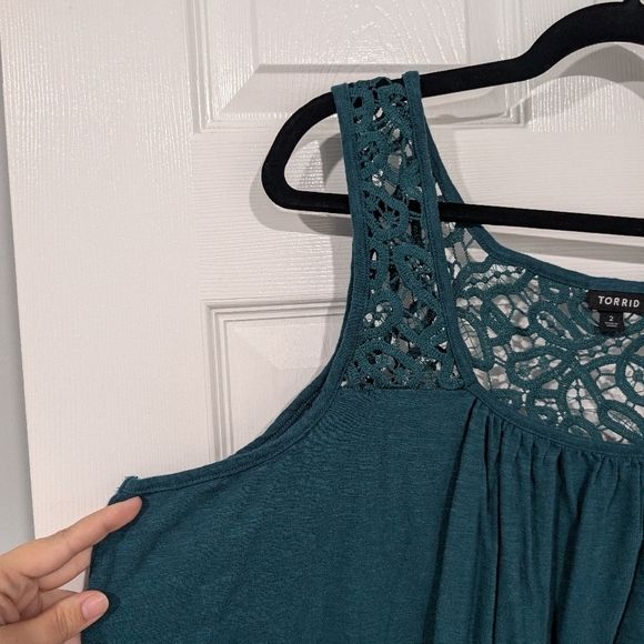 Torrid Deep Teal Knit Square Neck Lace Inset Tank in Size 2 (18/20) - Picture 4 of 11